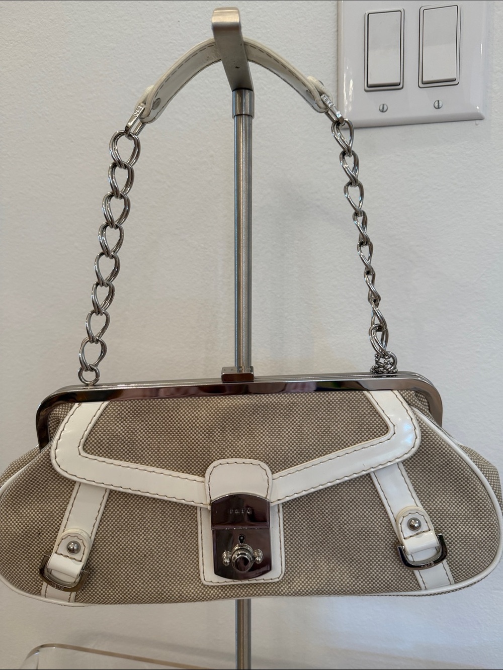 Rafe Beige and White Chain-Handle Shoulder Bag